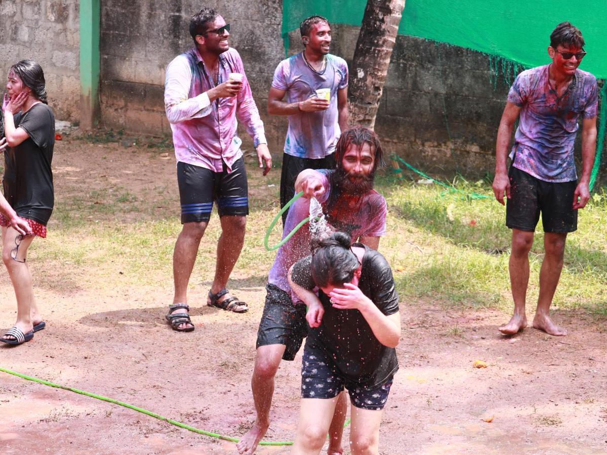 Hostelexp, Varkala - A Beach Town Hostel エクステリア 写真