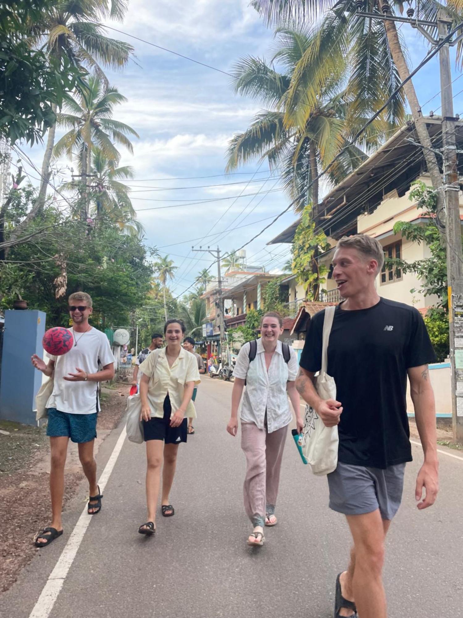 Hostelexp, Varkala - A Beach Town Hostel エクステリア 写真