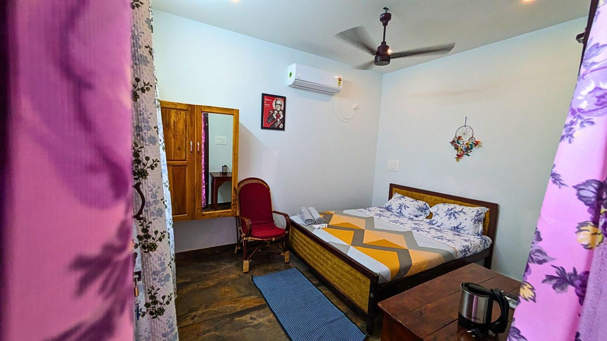 Hostelexp, Varkala - A Beach Town Hostel エクステリア 写真