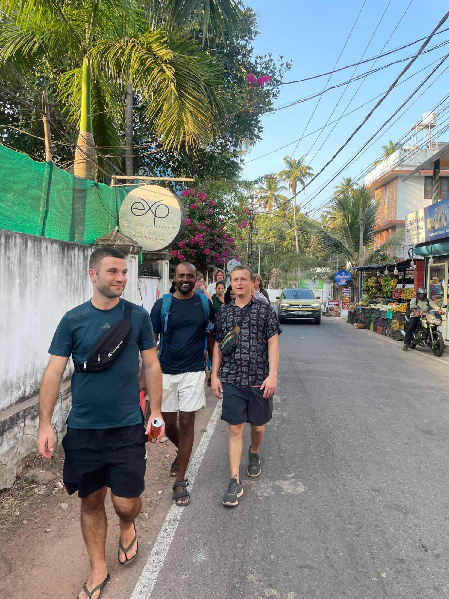 Hostelexp, Varkala - A Beach Town Hostel エクステリア 写真