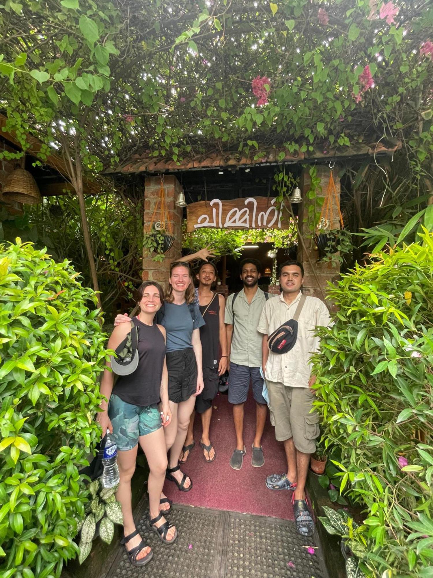 Hostelexp, Varkala - A Beach Town Hostel エクステリア 写真